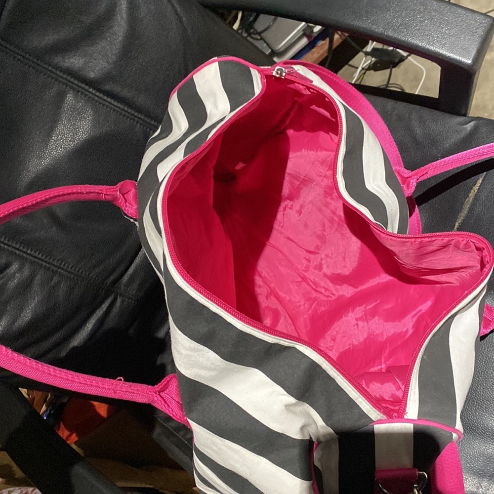 Victoria’s Secret black and white stripes bag - Picture 6 of 9